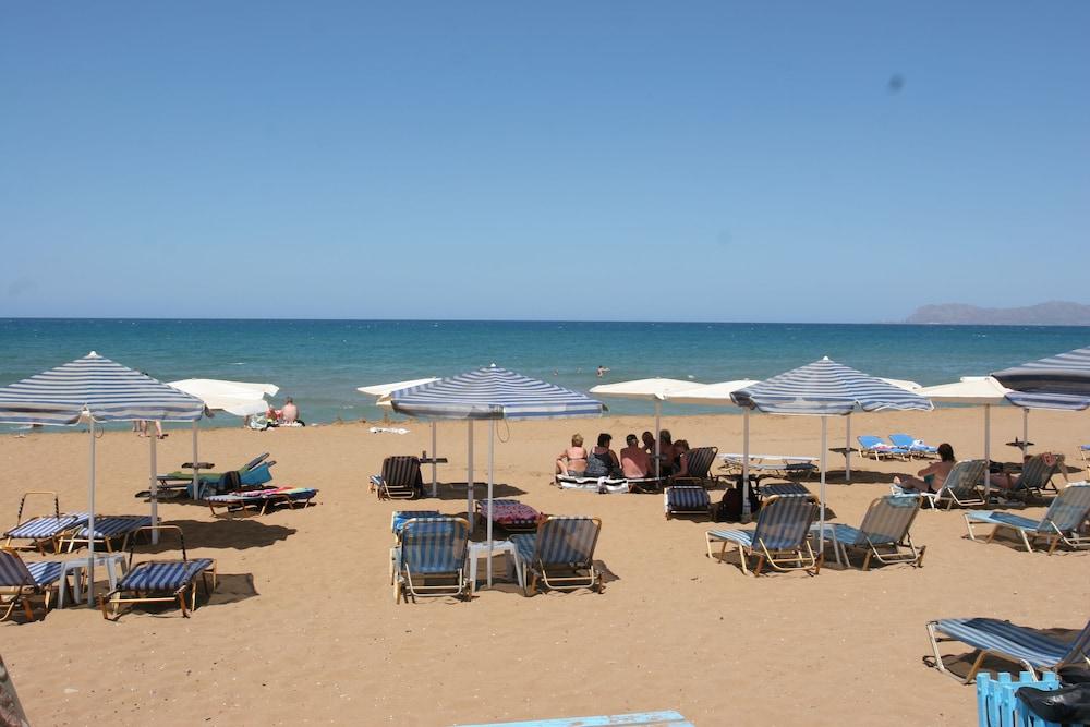 Lia Beachfront Apartments Stalos Exterior photo