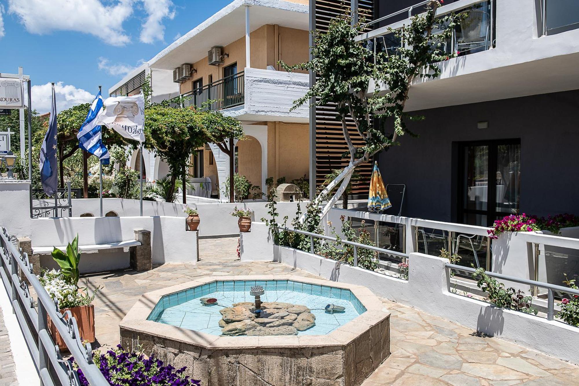 Lia Beachfront Apartments Stalos Exterior photo
