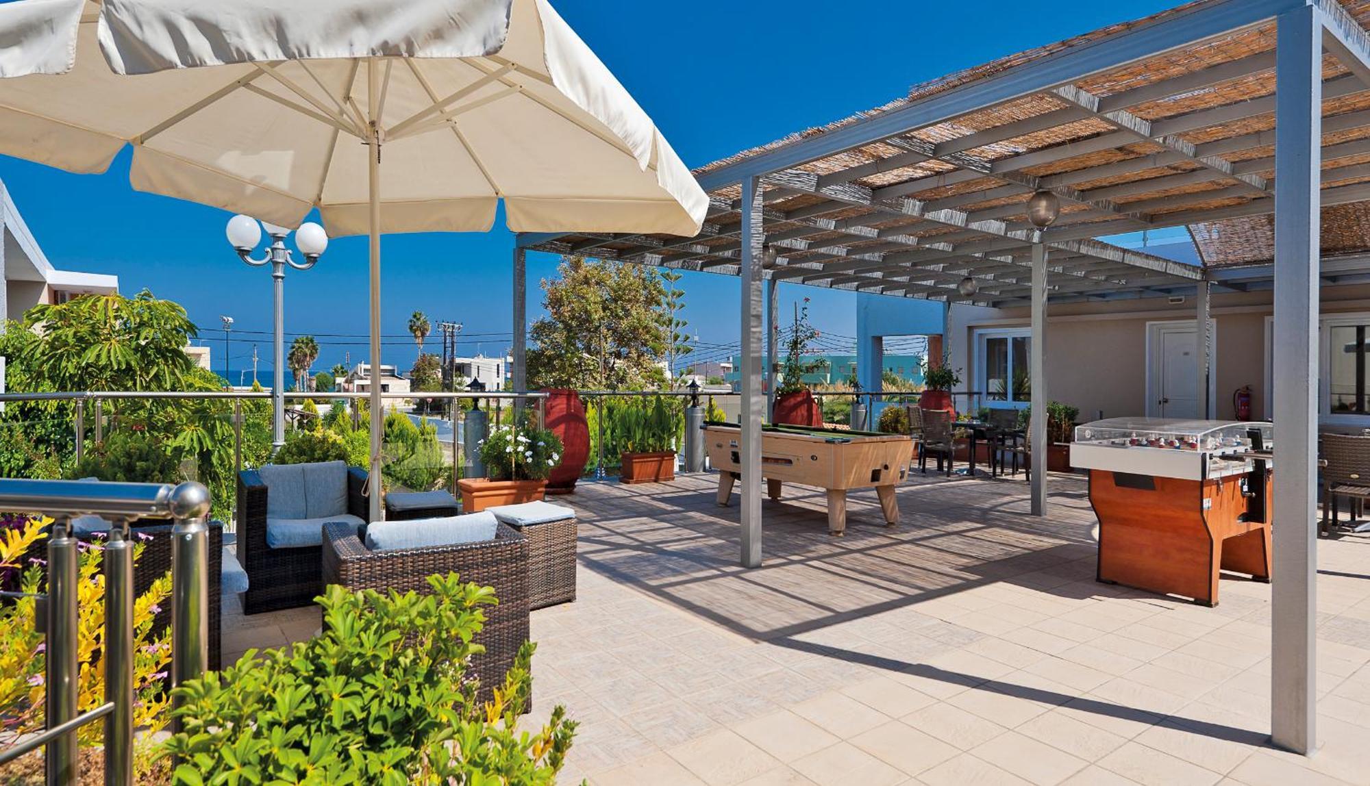 Lia Beachfront Apartments Stalos Exterior photo
