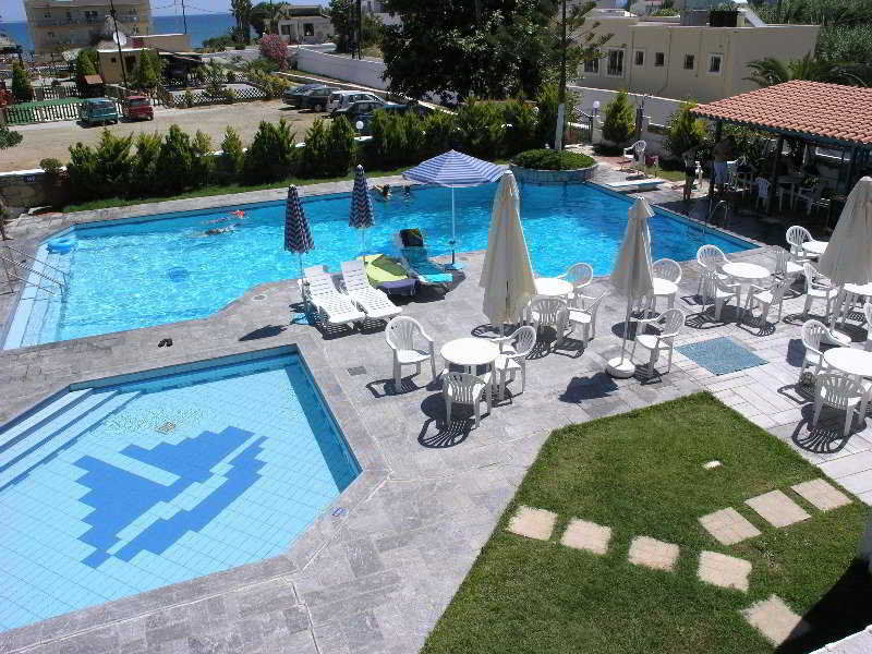 Lia Beachfront Apartments Stalos Exterior photo