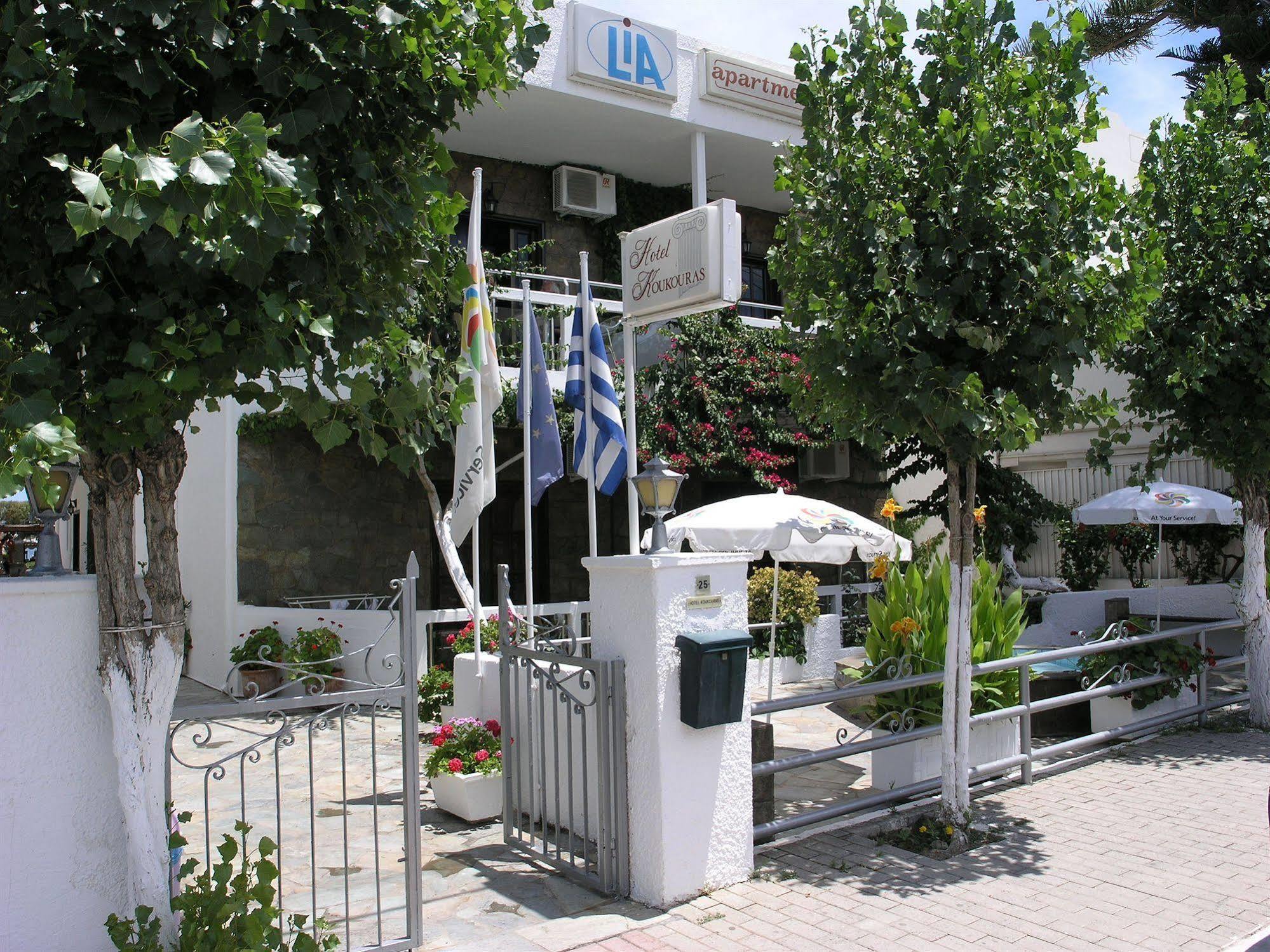 Lia Beachfront Apartments Stalos Exterior photo